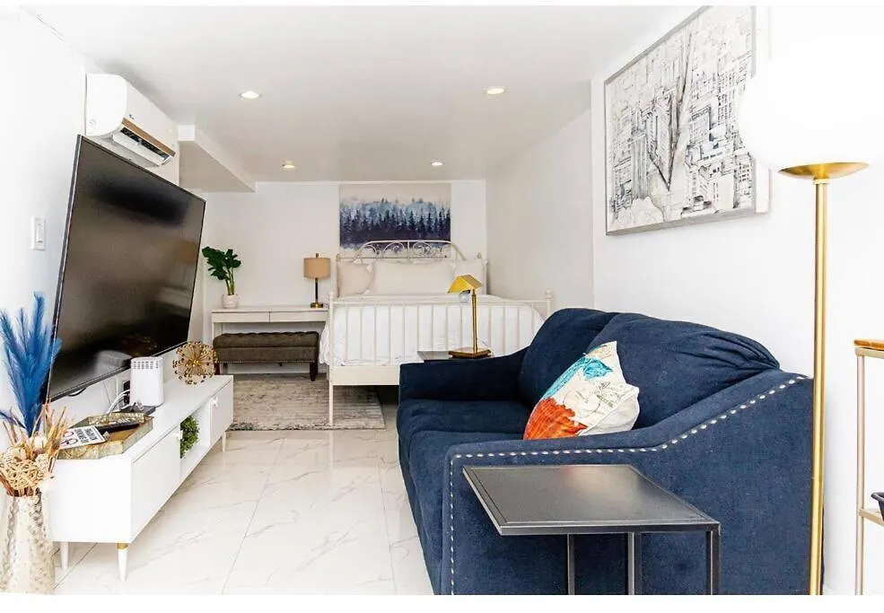 New! Luxury Queen Suite In The Heart Of Brooklyn New York 0*,  United States